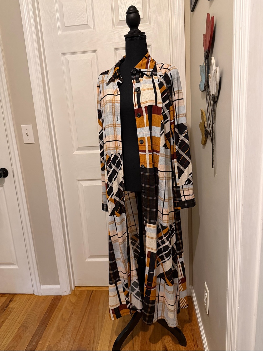 Plaid,Longline Women’s lightweight duster with excellent drape